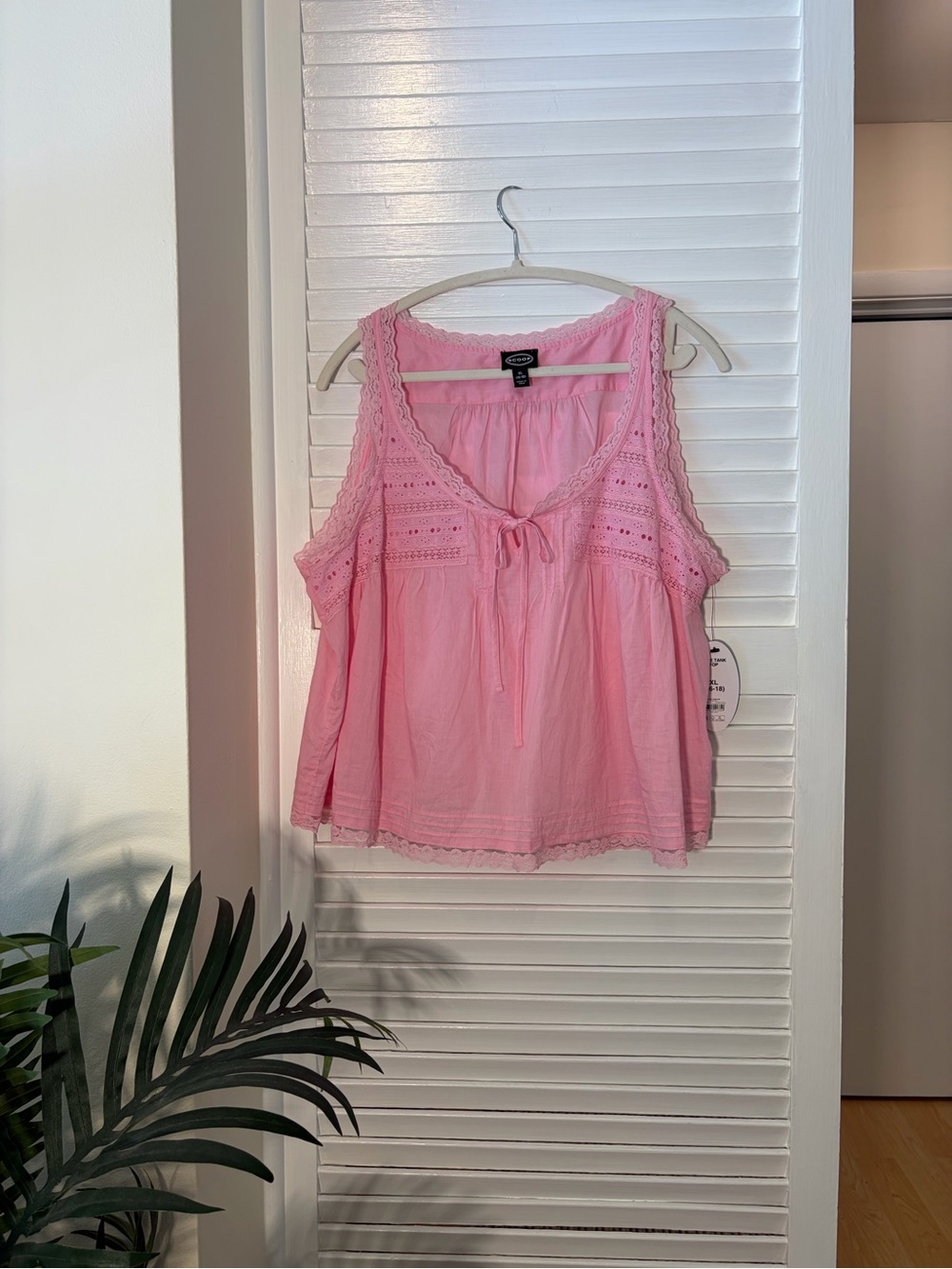 Sleeveless Pink Crochet-Trim Tie-Front Tank Top